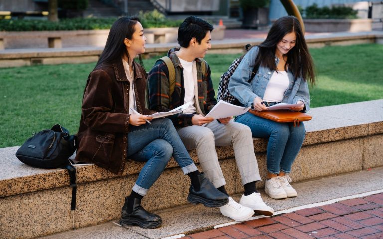 Erasmus+ ve Değişim Programları: Öğrenciler İçin Rehber
